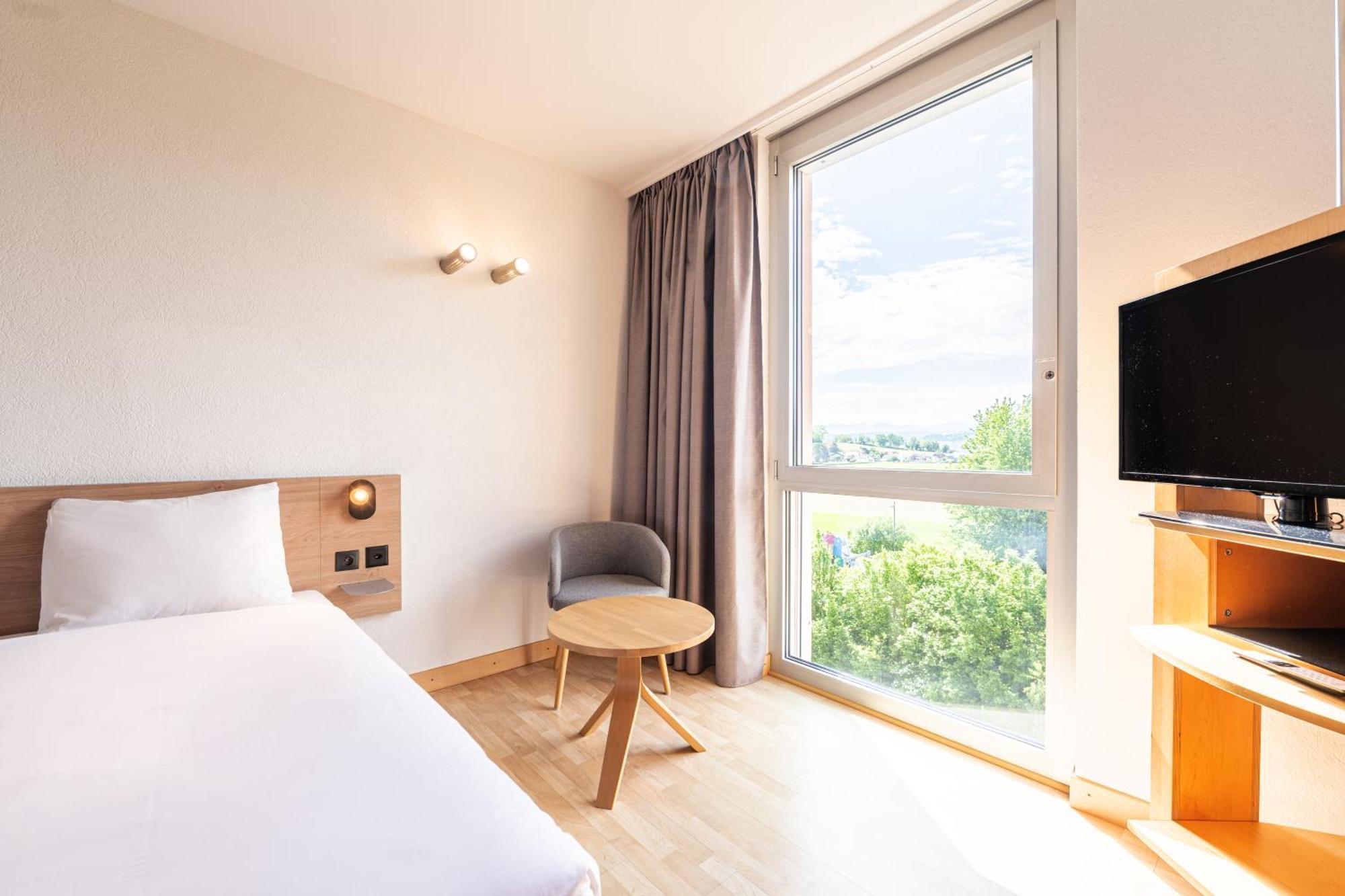 B&B Hotel Lully 3 Lakes Estavayer-le-lac Buitenkant foto