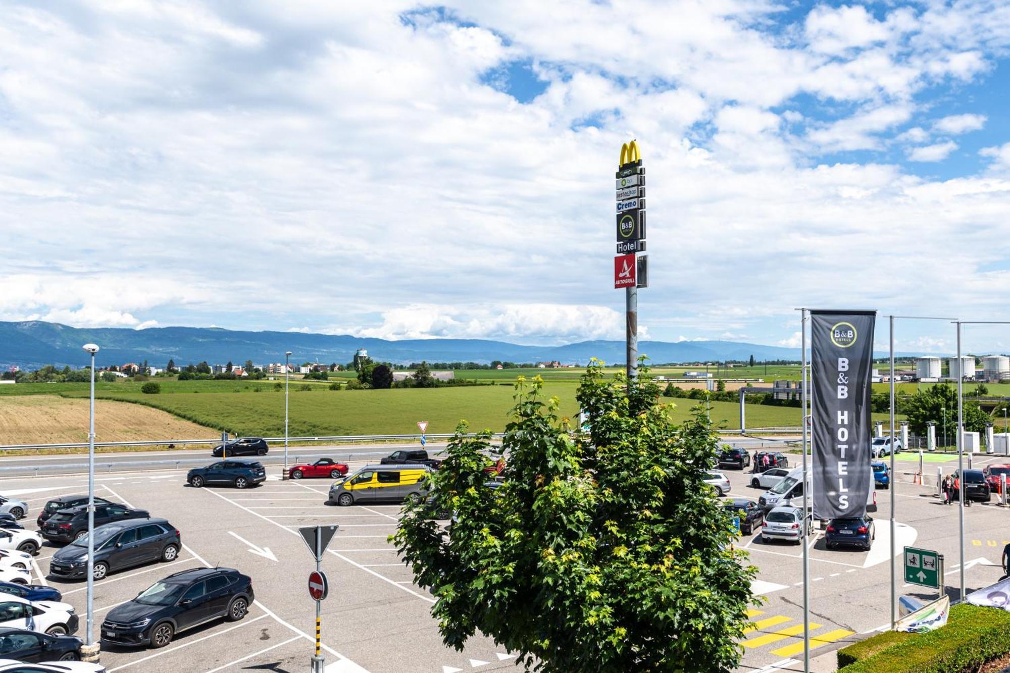 B&B Hotel Lully 3 Lakes Estavayer-le-lac Buitenkant foto