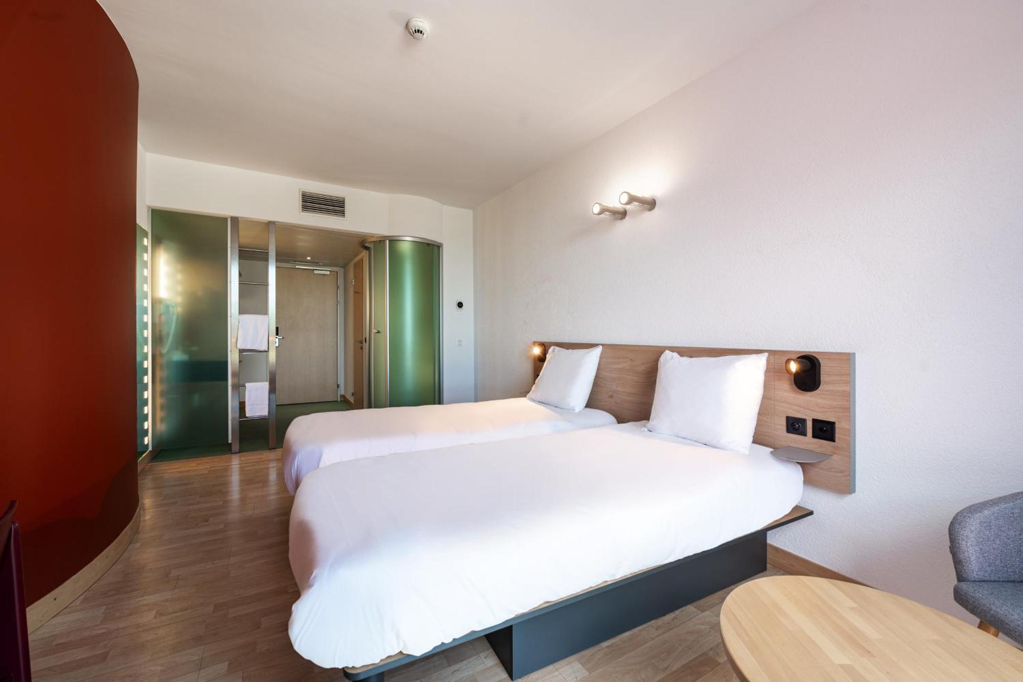 B&B Hotel Lully 3 Lakes Estavayer-le-lac Buitenkant foto