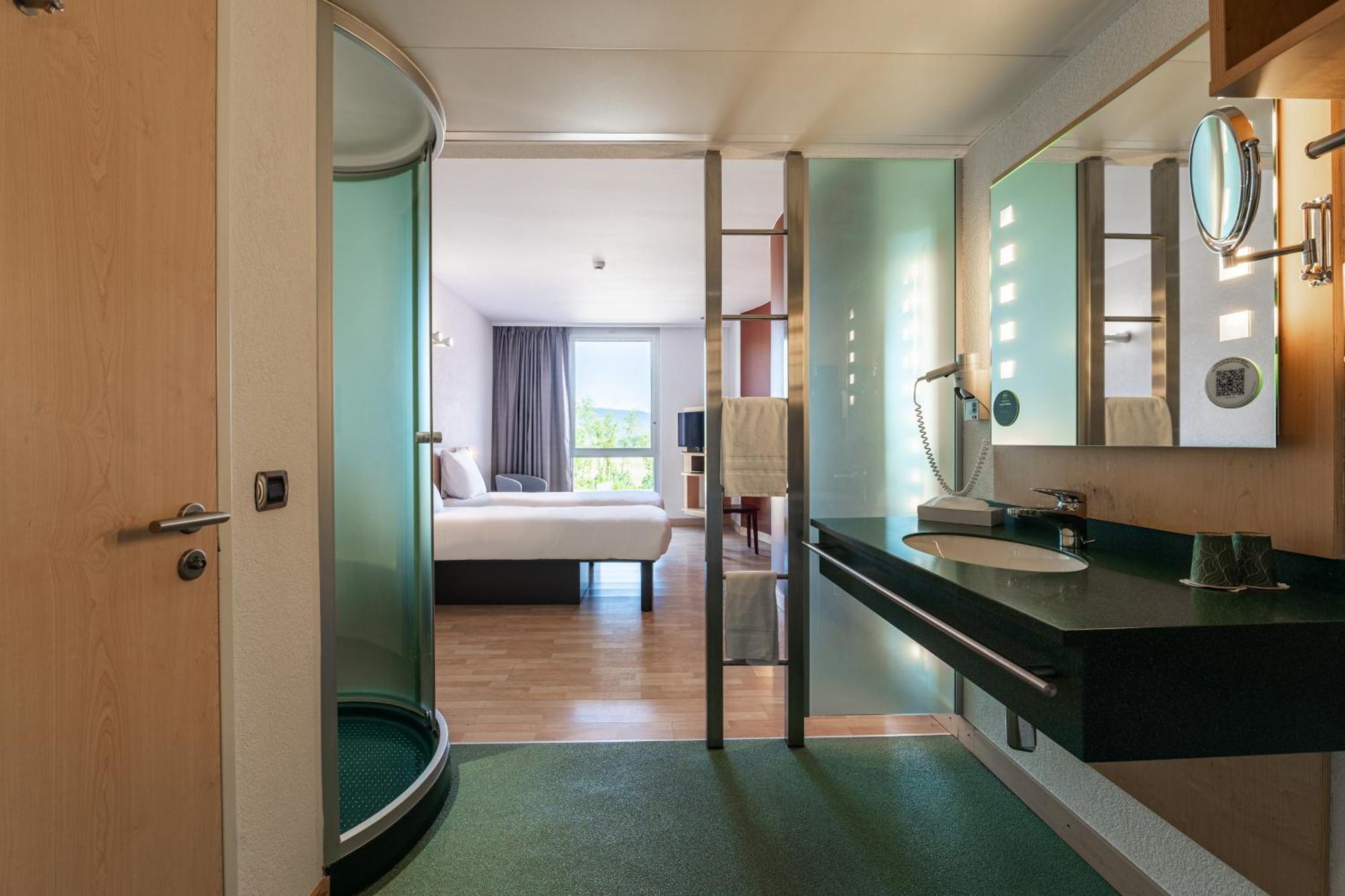 B&B Hotel Lully 3 Lakes Estavayer-le-lac Kamer foto