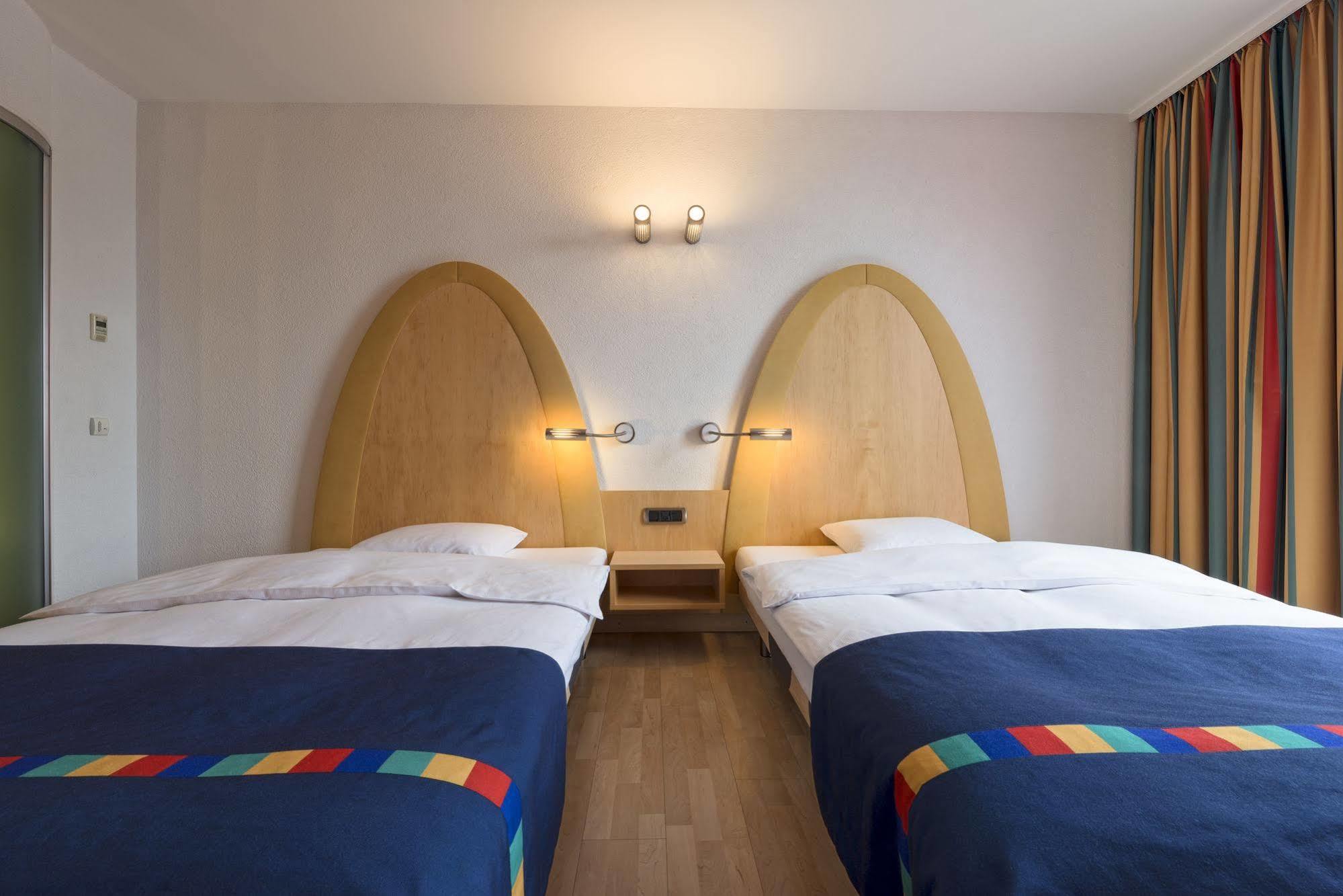 B&B Hotel Lully 3 Lakes Estavayer-le-lac Buitenkant foto